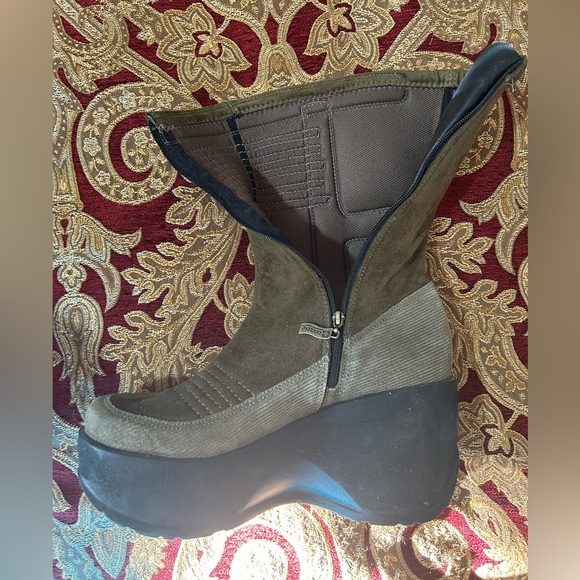 Dark green Shin-High Women's Boots - Picture 6 of 10